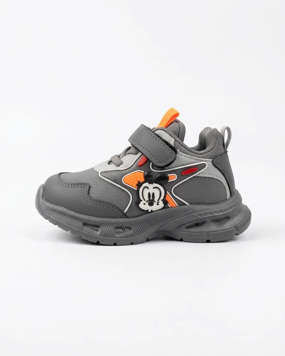 Front view of grey kids chunky sneakers with straps and elastic-style laces