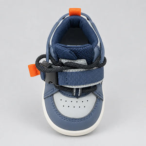 Kids high-top sneakers in blue with padded collar and orange pull loop